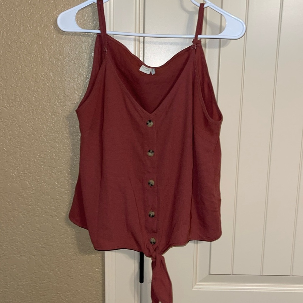 Size medium tank top